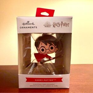 Hallmark Harry Potter Ornament - Red and Black